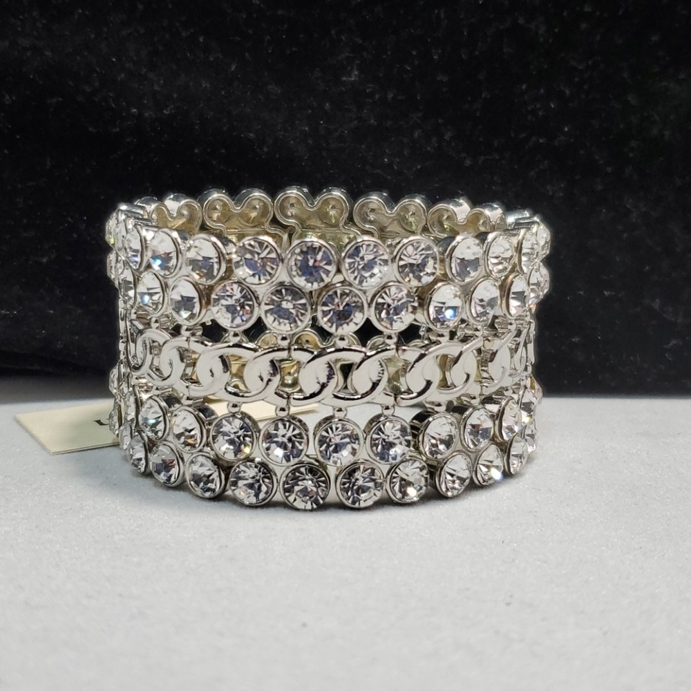 Rhinestone stretch bracelet